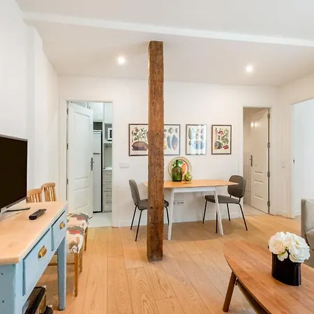 1 Bedroom 1 Bathroom Furnished - Malasana - Modern In Downtown Area - Mintystay Madrid Extérieur photo